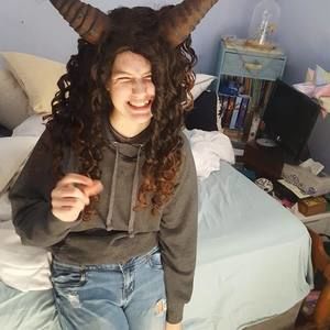 Meet your Posher, Sidney